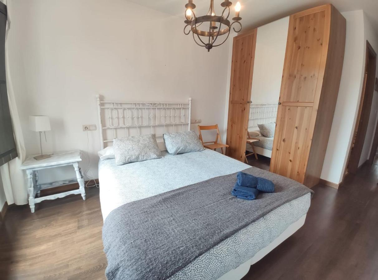 Mirador De Leres Apartment Jaca Ngoại thất bức ảnh